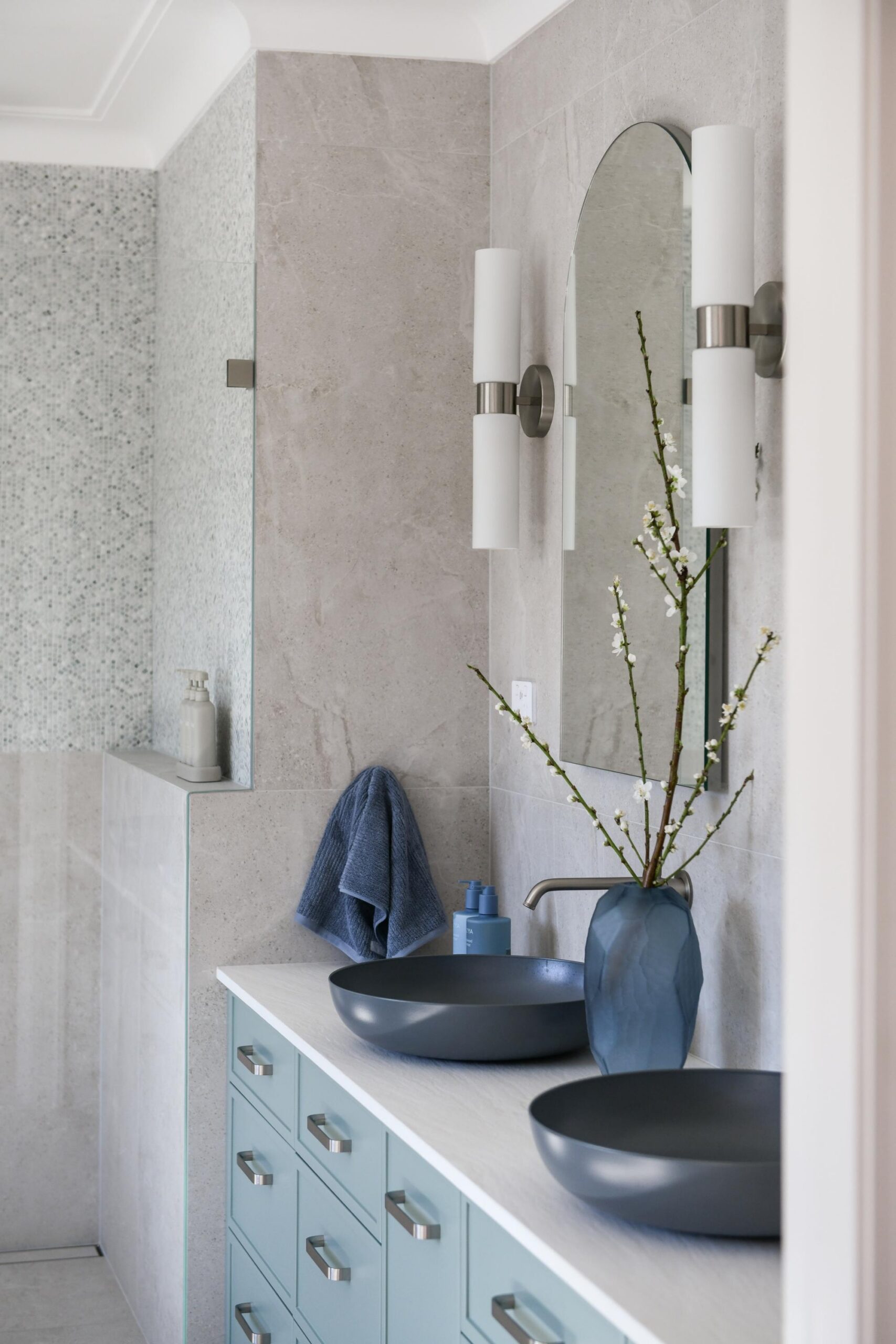 md_Water St Ensuite-12